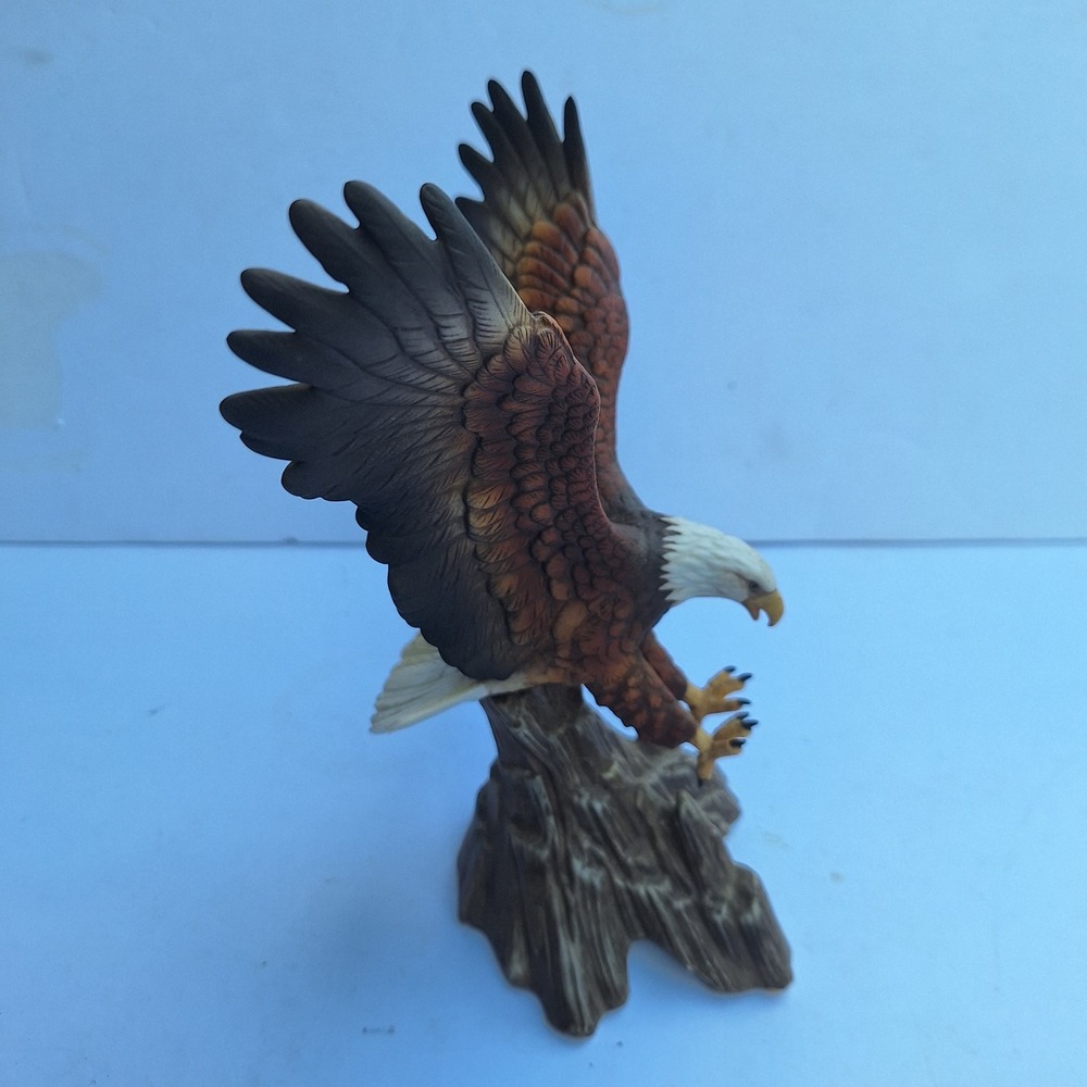 Maruri USA American Eagle Gallery Fine Porcelain Figurine 1995 E-9553 Bald Eagle